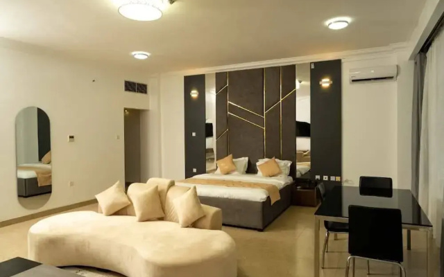 Julirose Hotel and Suites
