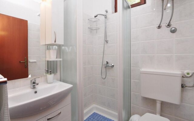 Awesome Home in Starigrad Paklenica With 1 Bedrooms