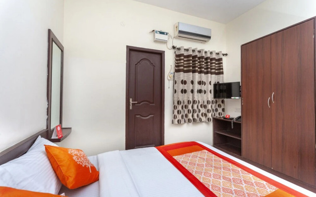 OYO 22019 Skye Service Apartments