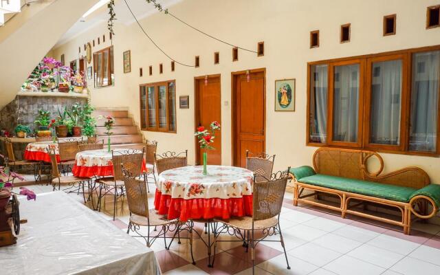 2012 Wisma Nusa Indah