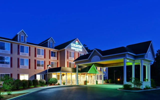 Country Inn & Suites by Radisson, Lake George (Queensbury), NY