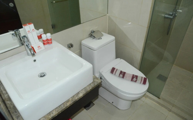 Gandaria Heights Apartment with Mall Access
