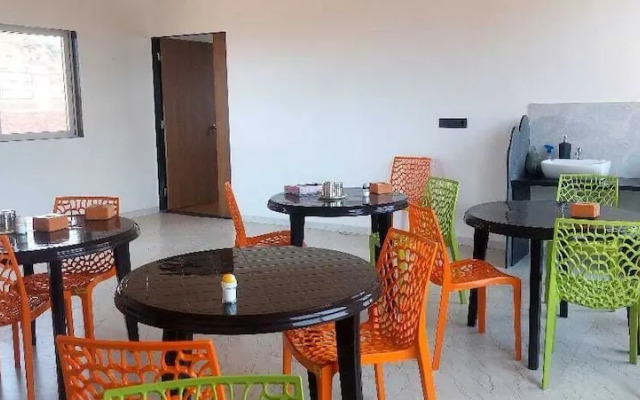 Rajapuri Caves Hills Resort