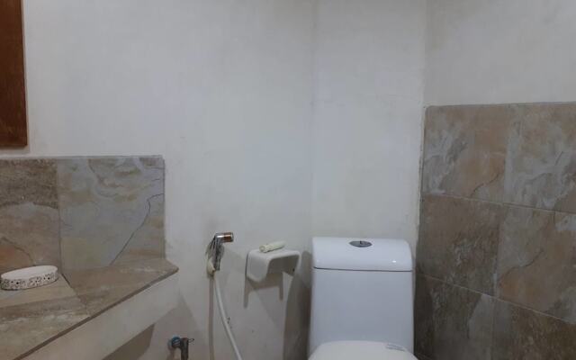 First And Field Bom-Dia