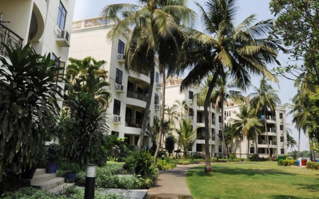 Riverside Apartments