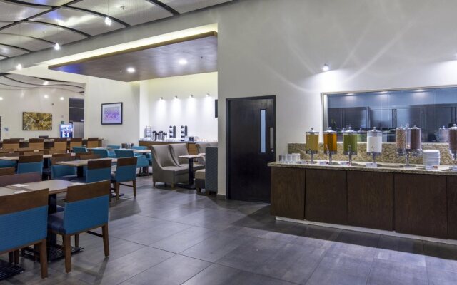 Holiday Inn Guadalajara Patria Universidad by IHG