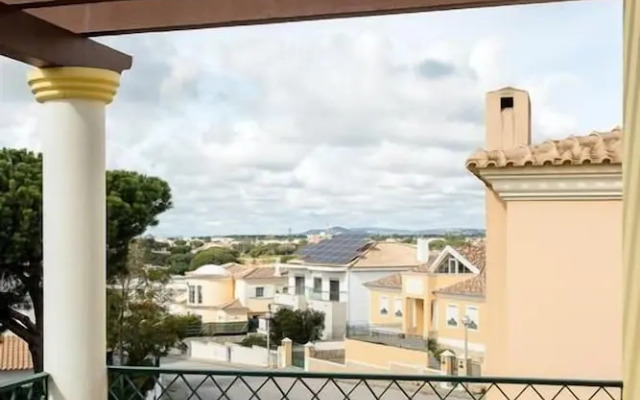 Moradia V3 Férias No Algarve Com Jacuzzi Privado