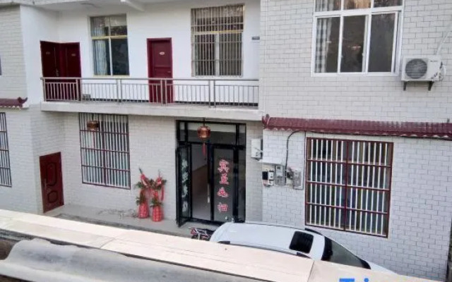Where to Stay in Yunxia Tea House