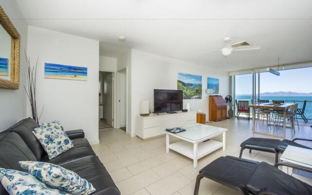 1 Bright Point Apartment 5102