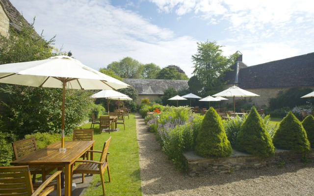 The Lamb Inn