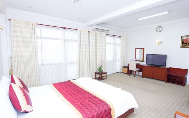 My Le Hotel