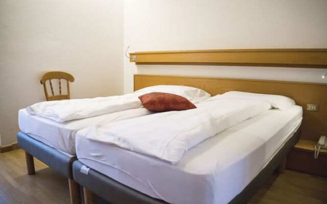 Hotel Aaritz