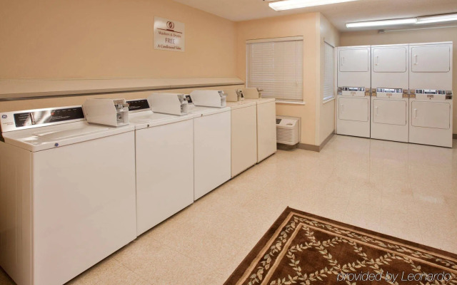 MainStay Suites Kansas City Overland Park