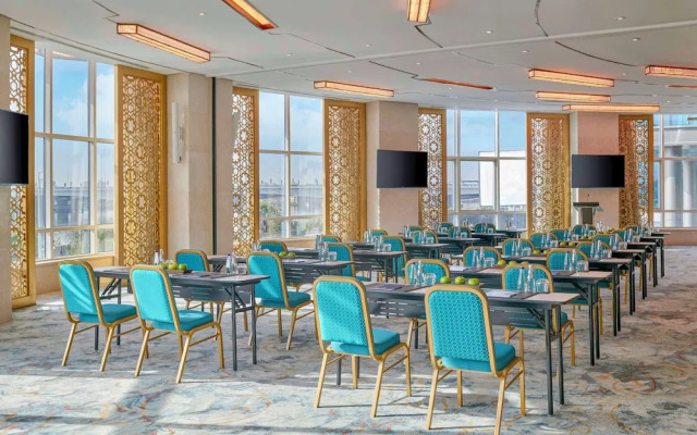 Hilton Cairo Nile Maadi