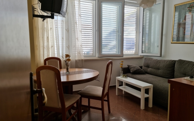 Apartment Dami - 100m from the sea A2 Earth Orebic, Peljesac peninsula