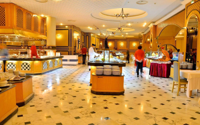 Royal Garden Palace (Families and Couples)