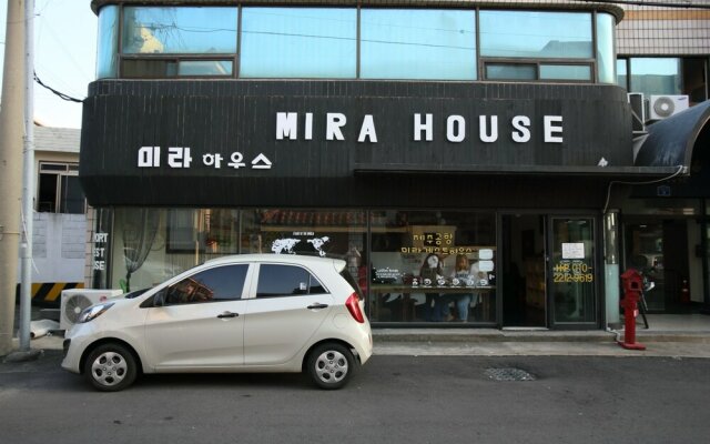 Jeju Airport Mira Guesthouse