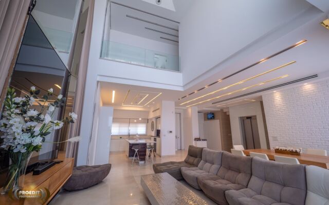 Luxury Villa in Ashdod