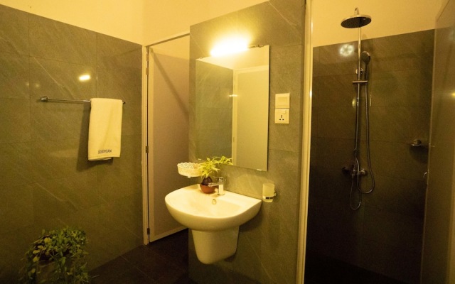 Bohemian Hostel - Negombo