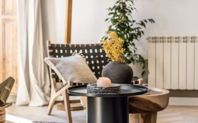 Eriste - 2 Bedrooms in Malasa a