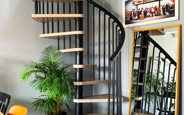 Incredible 2BR Penthouse with Urban Rooftop Garden