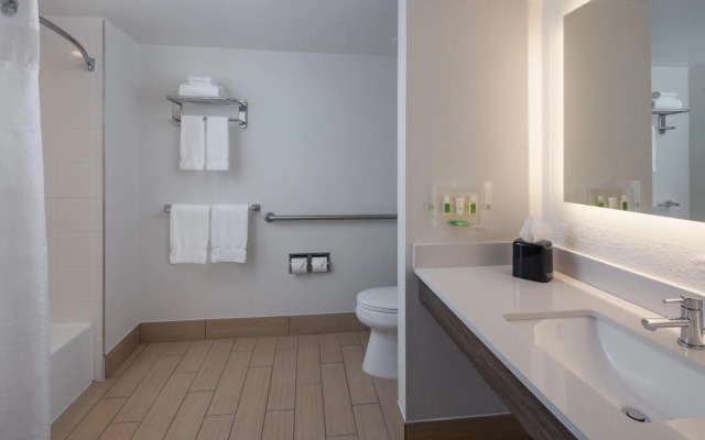 Holiday Inn Tampa Westshore - Airport Area by IHG