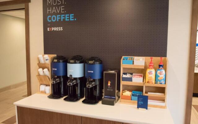 Holiday Inn Express Hotel & Suites Goshen by IHG