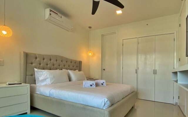 w Incredible 2BR w Unique View n AC