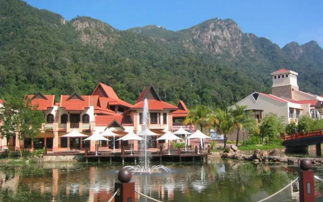 D'Warung M