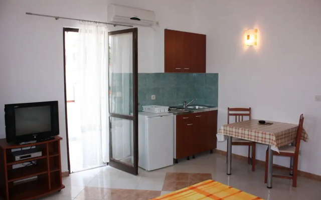Apartments Blato-J