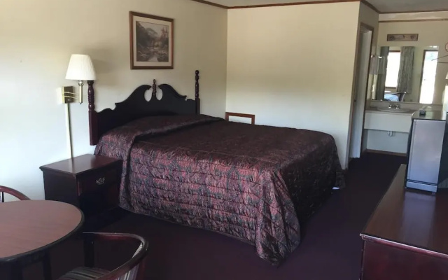 Sapphire Inn