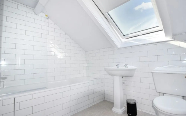 7 Seafield Road