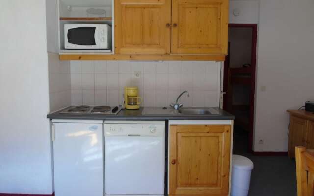 Lou Services Apartment GA48 LSI 001