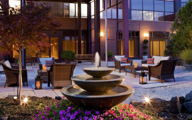 Sheraton LaGuardia East Hotel