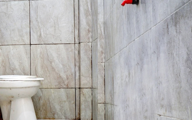 OYO Life 92919 Kost Wijaya Kusuma Lake Syariah