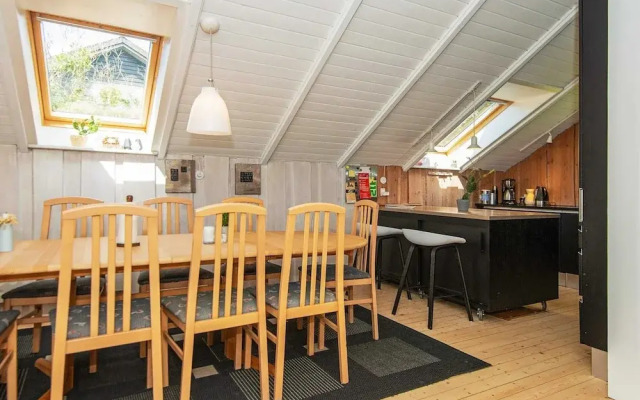 10 Person Holiday Home in Juelsminde-by Traum