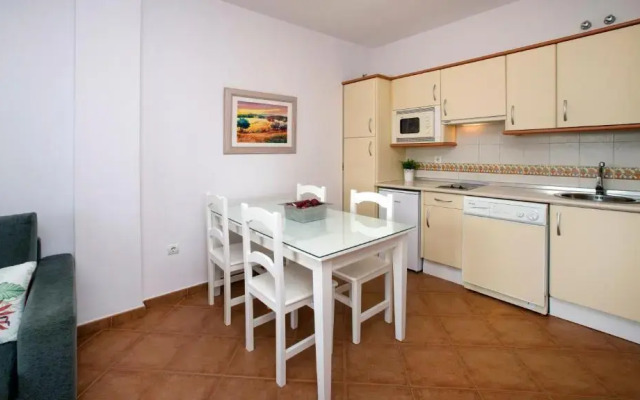 Apartamentos Leo Canela