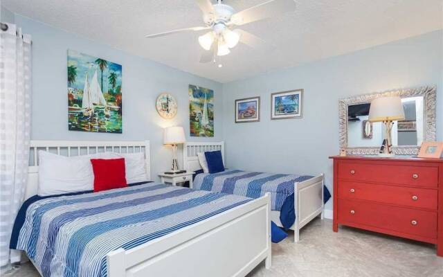 Ocean Village Club O14