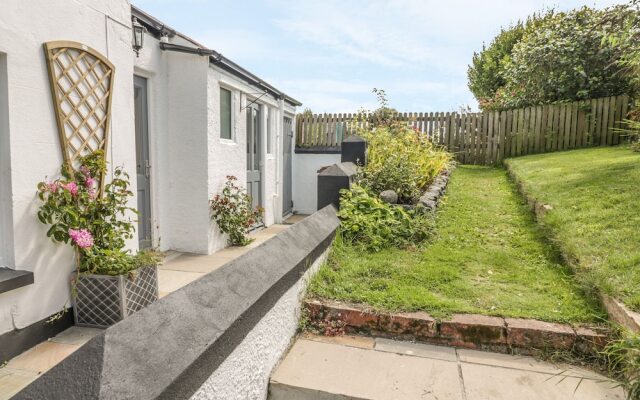 3 Rock Cottages