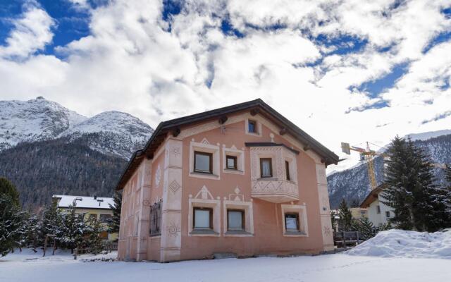 Chesa Aurora - La Punt