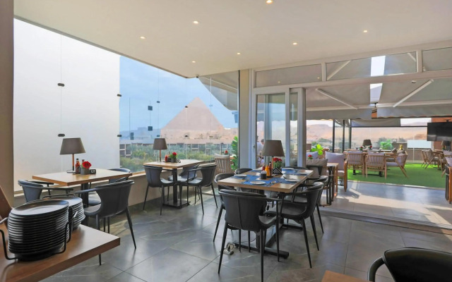 Nozol Pyramids Hotel