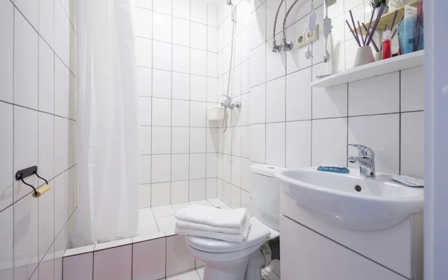 RedHouse Studio Apartment