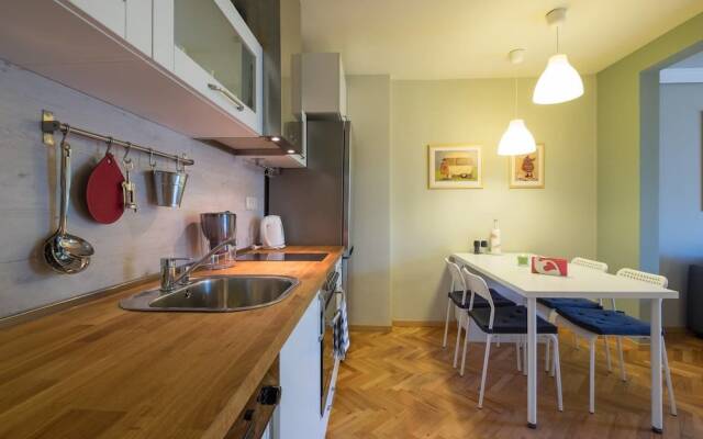 Fm Premium 1 Bdr Apartment Funky Design