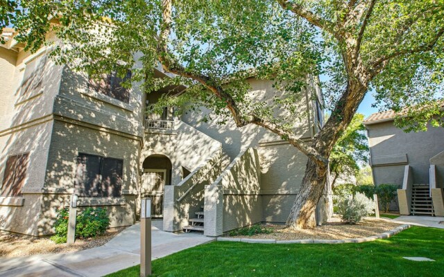 100th Scottsdale #2191 3 Bedroom Condo by Redawning