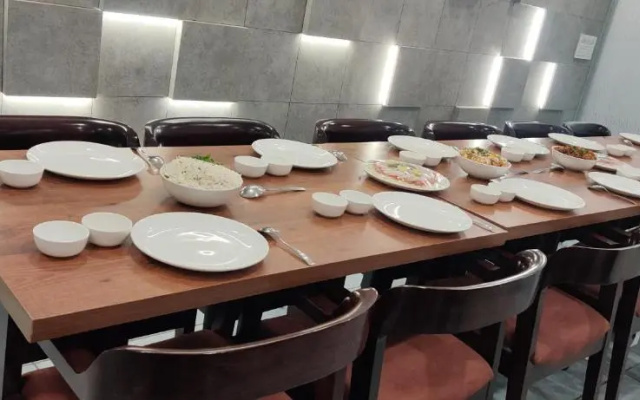 Hotel Keshav Residency - Medicity Gurugram, near Medanta Hospital