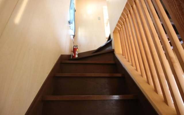 May Guest House – Hotel Rooms – Tokyo
