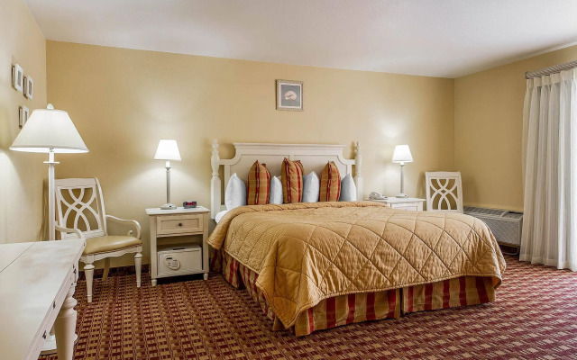 Quality Inn & Suites Capitola By the Sea