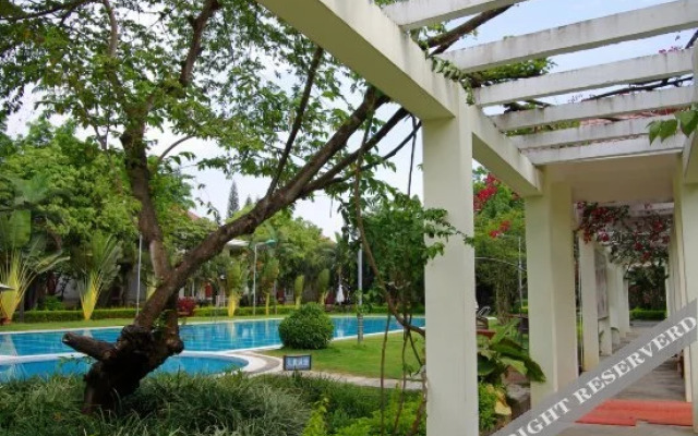 Yurui Hot Spring Garden Hotel