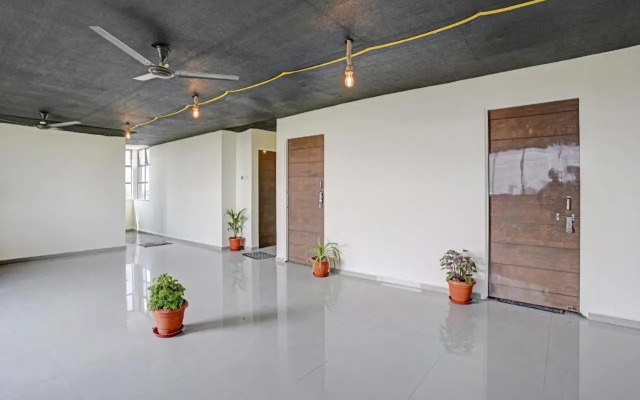 OYO Flagship 70132 Hotel Lemon Grass