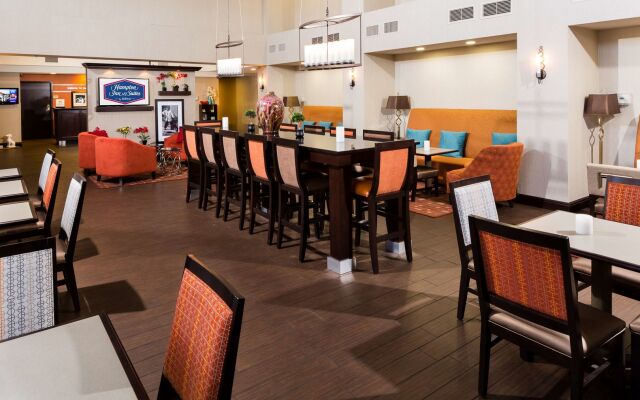 Hampton Inn & Suites Las Vegas South